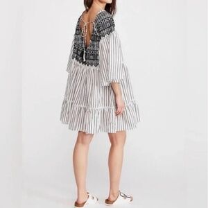 FREE PEOPLE Lola Embroidered Mini Dress L Oversized Black White Boho Bell Sleeve